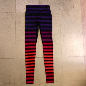 K-Deer Stripe Leggings Sneaker Length Small